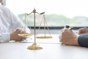 Munkaügyi jogász Budapest - Újváry Zsolt Ügyvédi Iroda